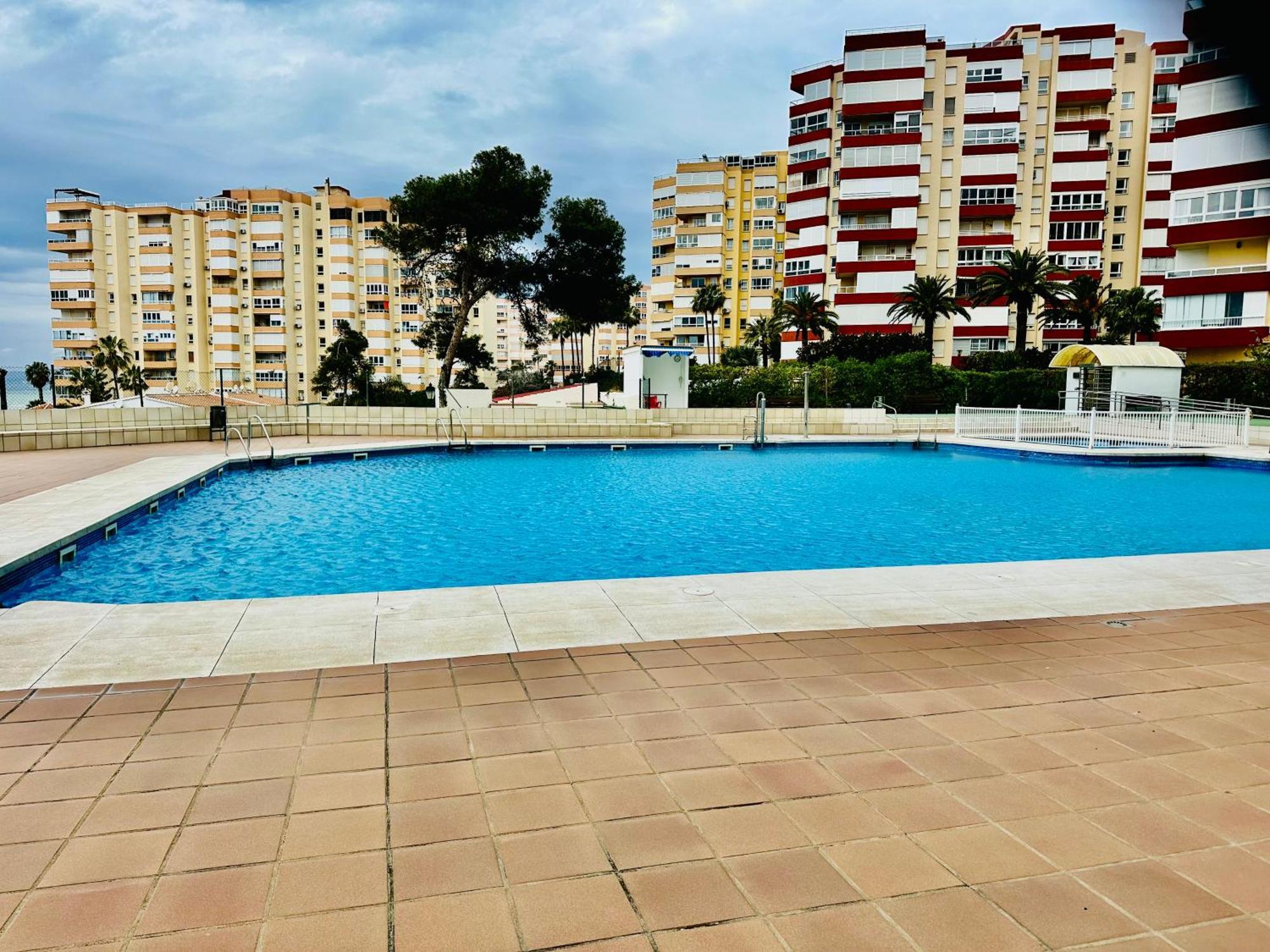 Modern Apartment Steps From The Beach Torrox Bagian luar foto
